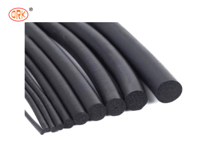 المصنعين الأسود EPDM الرغوة السيليكونية المطاط السفن شريط O حلقة الحبل المطاطي