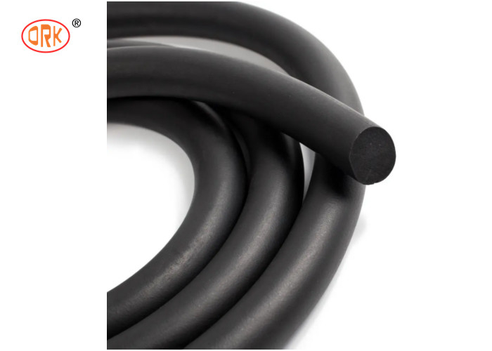 المصنعين الأسود EPDM الرغوة السيليكونية المطاط السفن شريط O حلقة الحبل المطاطي