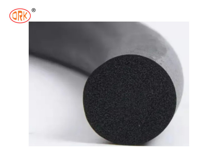 المصنعين الأسود EPDM الرغوة السيليكونية المطاط السفن شريط O حلقة الحبل المطاطي